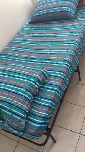 Budget Single Room with Shared Bathroom